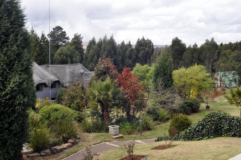 The Highlander Hotel Dullstroom Exterior foto